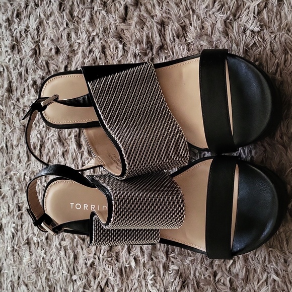 Torrid Wedge Sandals - Picture 5 of 16